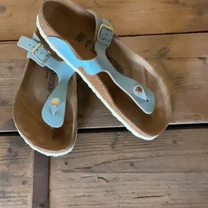 Birkenstock EUC WOMENS Gizeh sandals